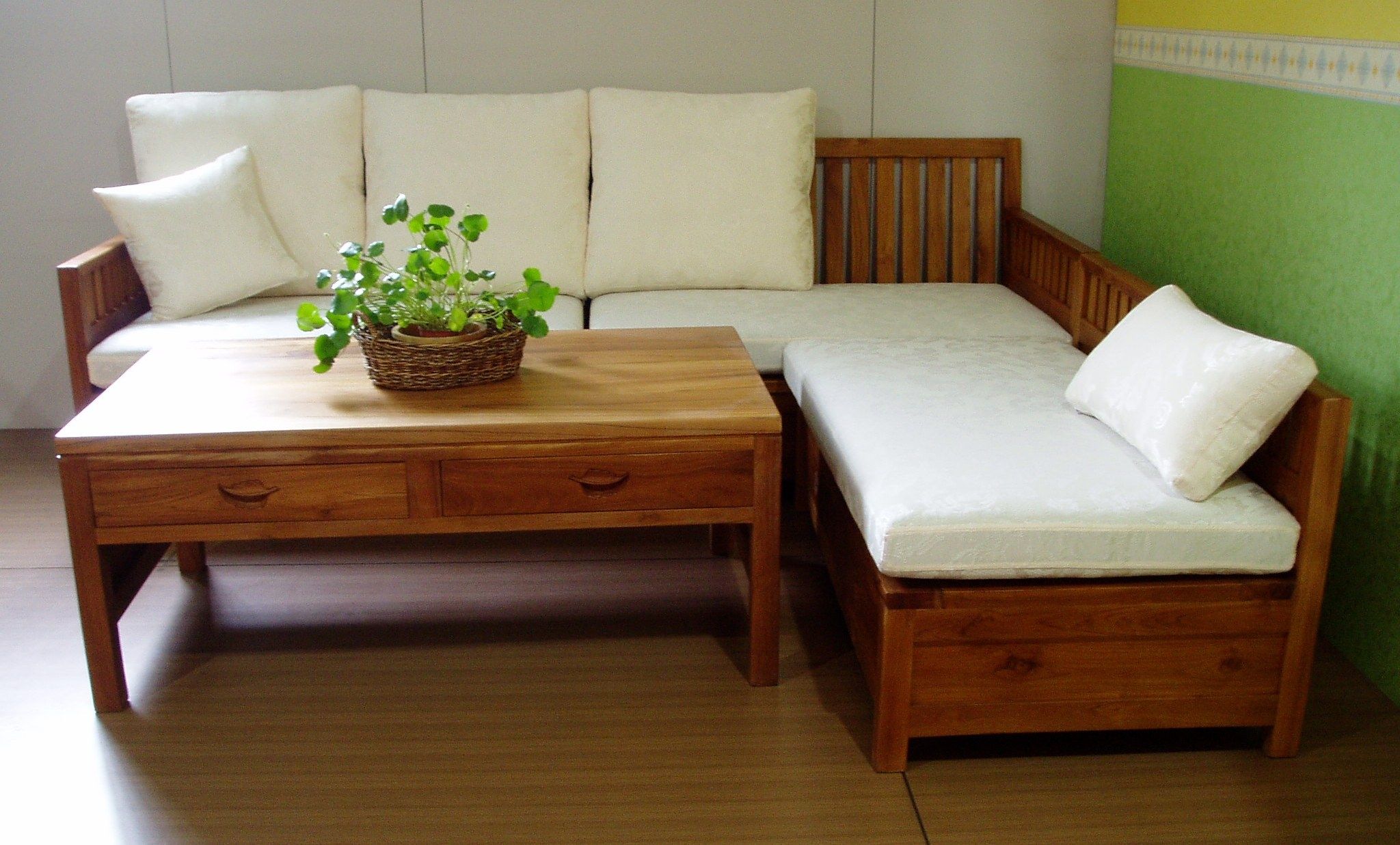 如何識別柚木家私？