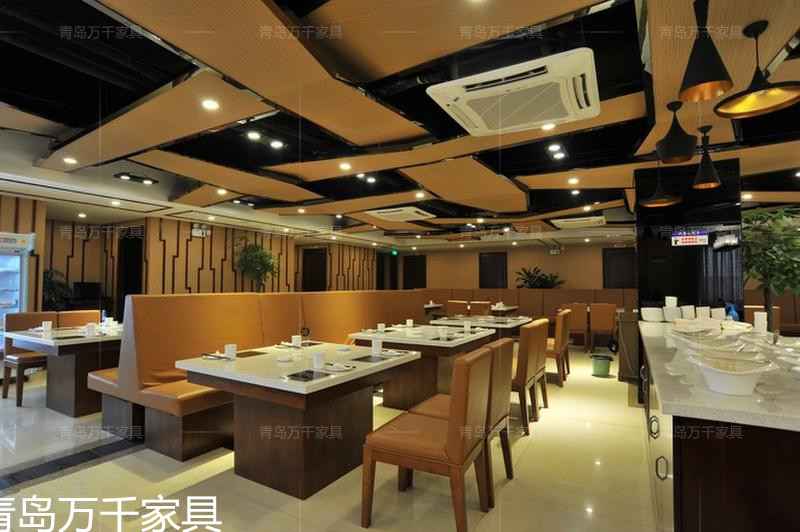  紅與黑全國(guó)連鎖加盟店